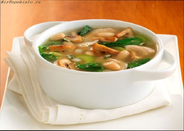 Постный грибной суп с овощами и гречкой