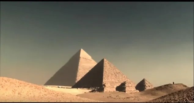 piramidy-egipta-kto-postroil-egipetskie-piramidy-gipotezy-fakty