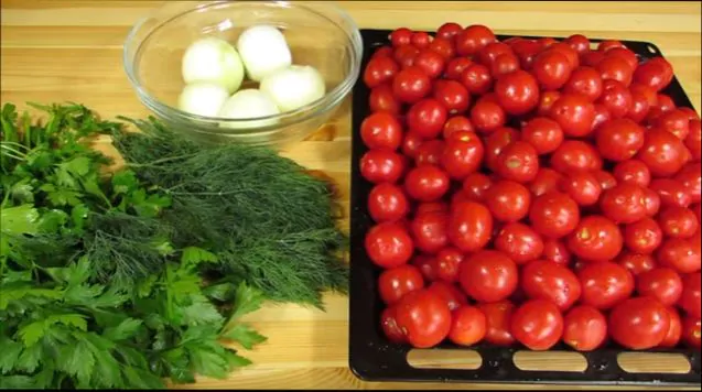 pomidorki-cherri-v-zhele