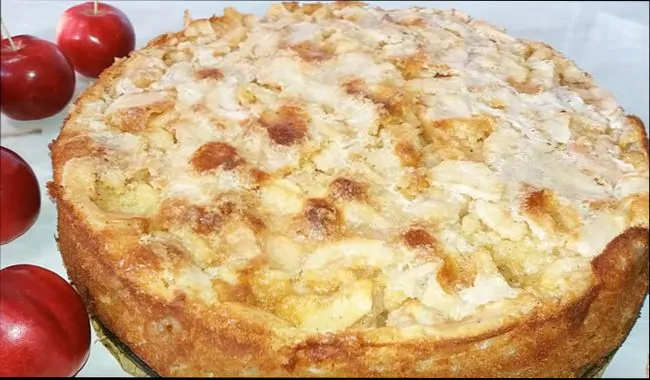 Яблочный пирог из слоеного теста в духовке
