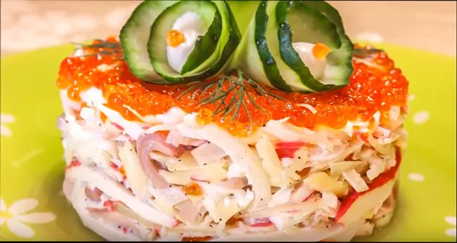 Салат из кальмаров с другими морепродуктами и морковкой по корейски - праздничные салаты