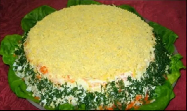 Салат «Мимоза» с рисом и рыбой из консерв