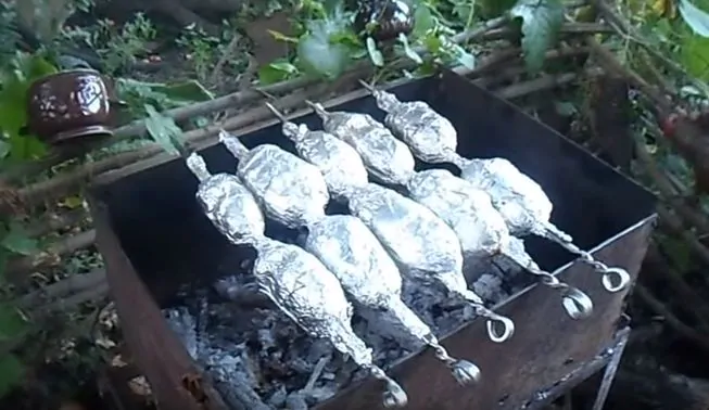 Как приготовить запеченный картофель на шампурах