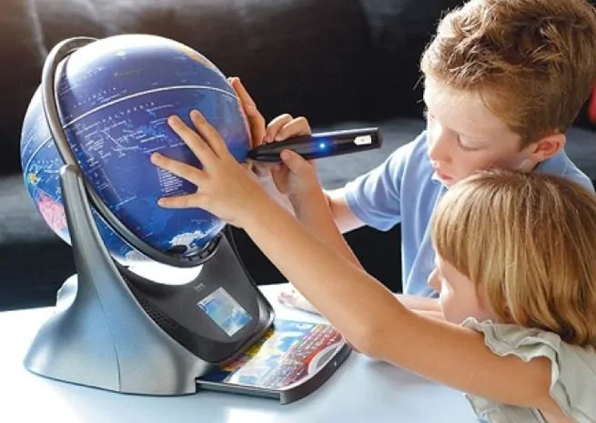 Интерактивный глобус - отличный подарок ребенку